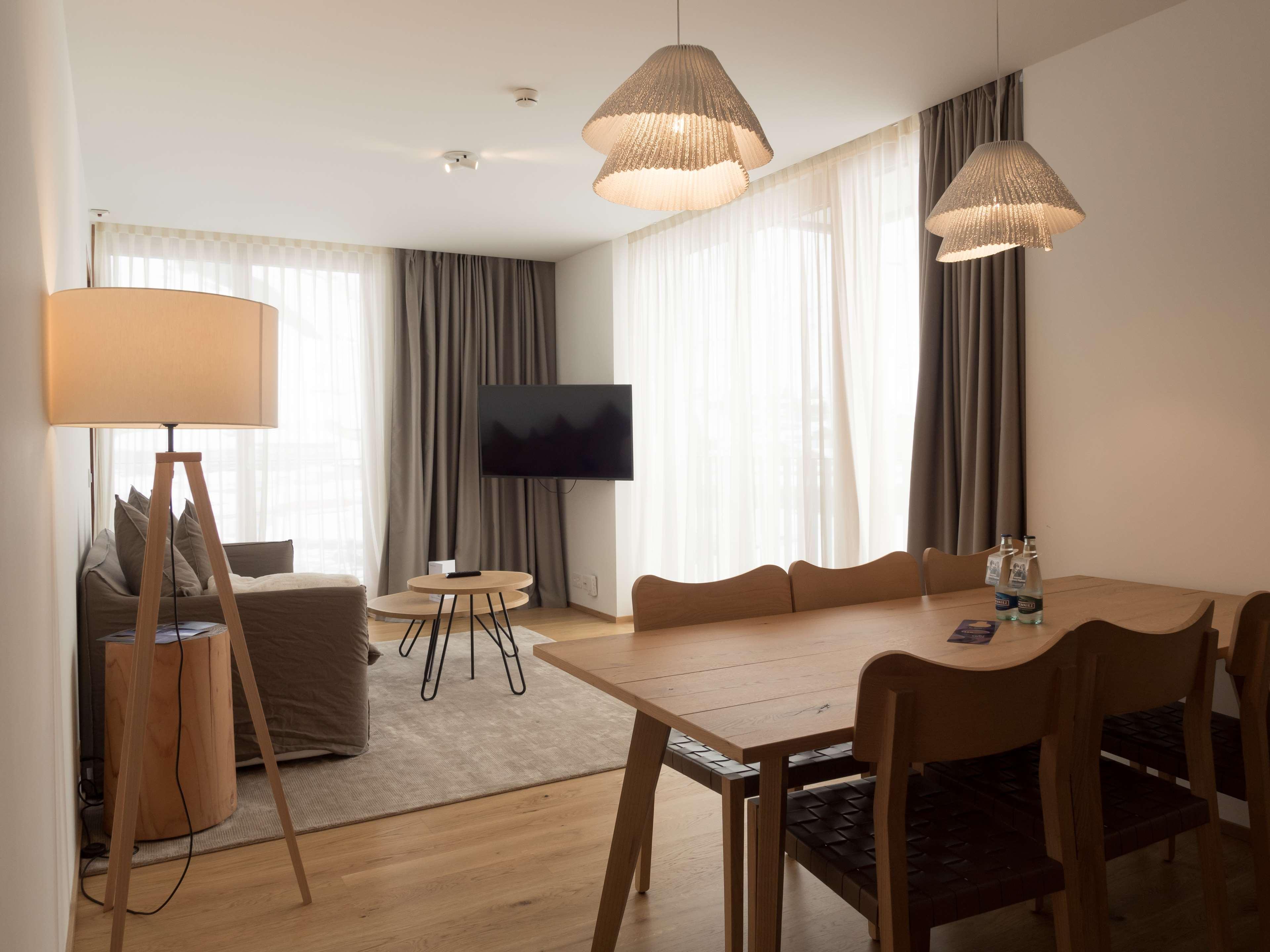 Radisson Blu Reussen, होटल